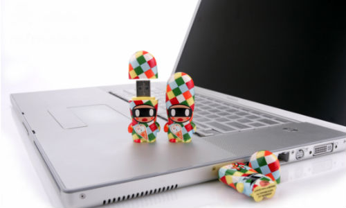 Mimobot USB Flash Drive