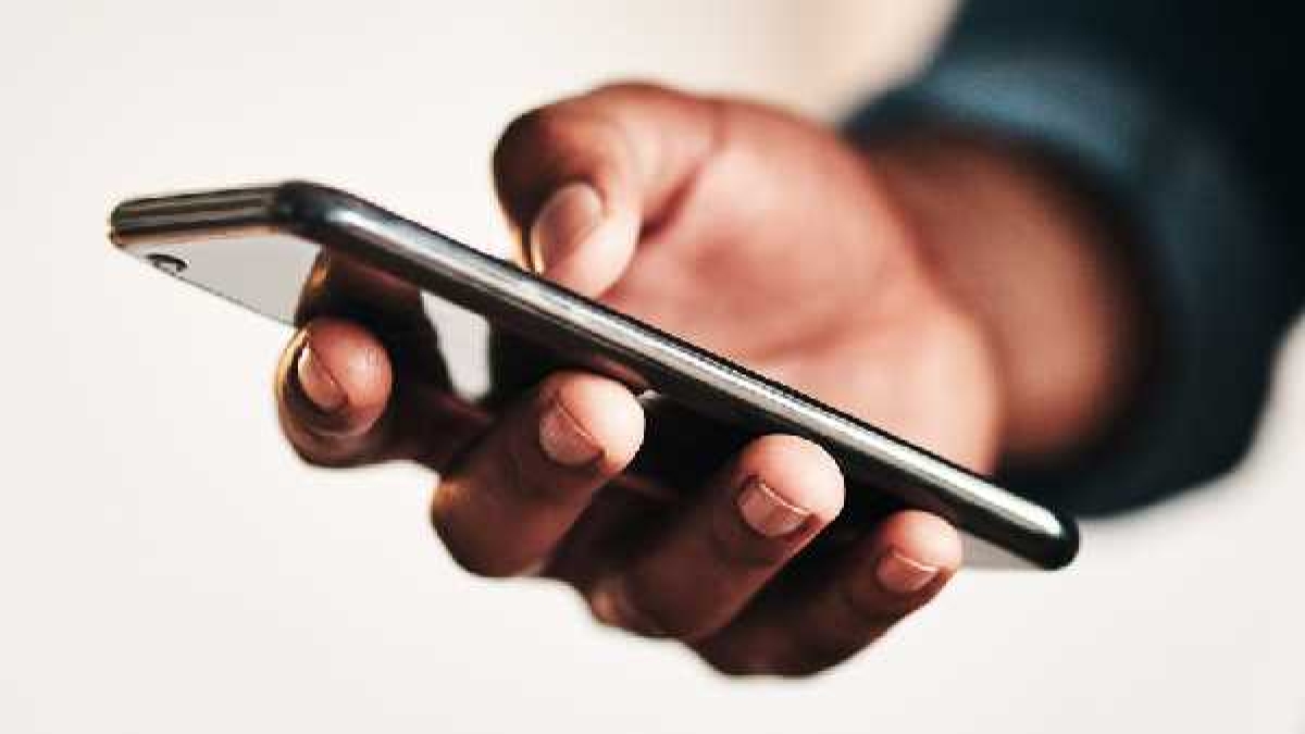 how to speed up your smartphone useful tips 2022 | உங்க போன் ஸ்லோவா  இருக்கா? அடிக்கடி ஹேங் ஆகுதா? இதை செஞ்சா போன் ஸ்பீடு பிச்சுக்கும்.! - Tamil  Gizbot