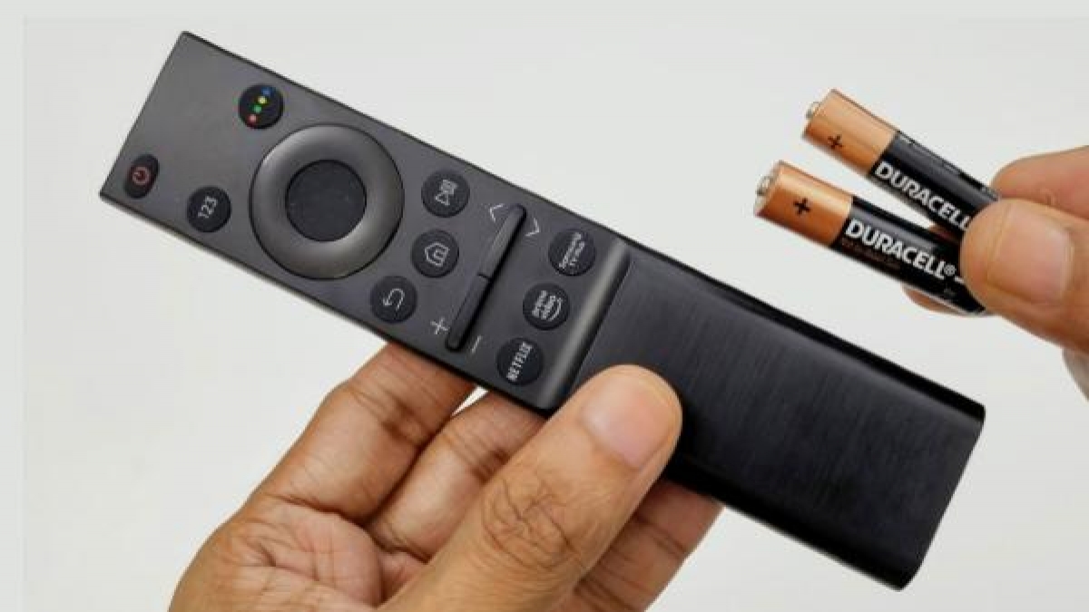 smart-tv-remote-battery-phone-control smart-tv-remote-battery-phone-control