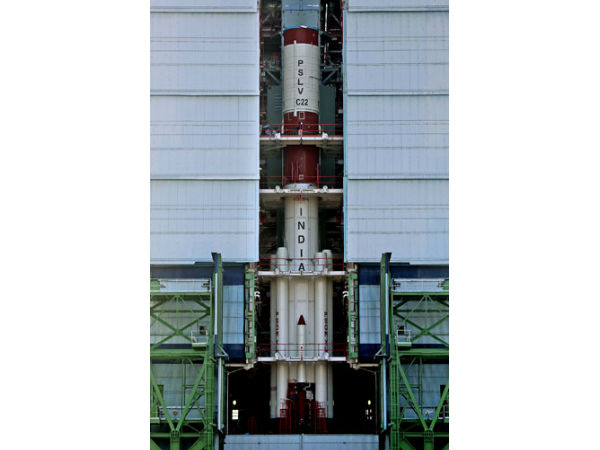 PSLV ராக்கெட்டின் படங்கள்
