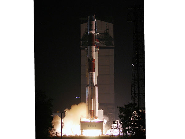 PSLV ராக்கெட்டின் படங்கள்
