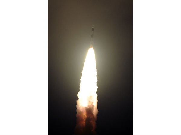 PSLV ராக்கெட்டின் படங்கள்