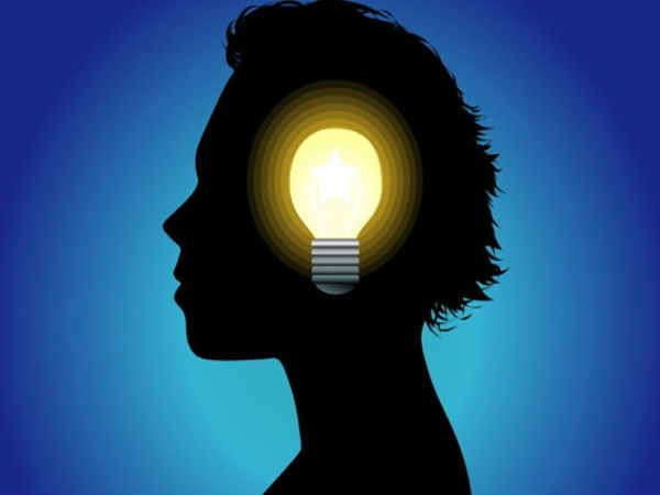 சொந்த தயாரிப்பை விற்ப்பது (Selling your own brand) :