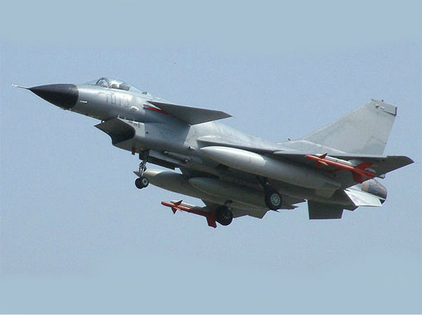 ஜெ 10