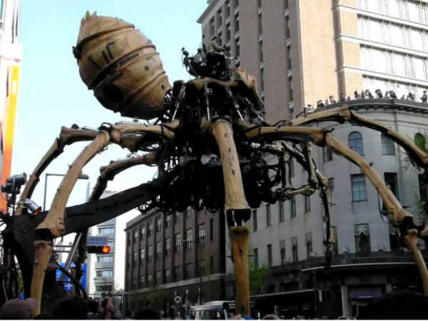 லா மெஷின் ஸ்பைடர் ரோபோட் (La Machine spider robots)