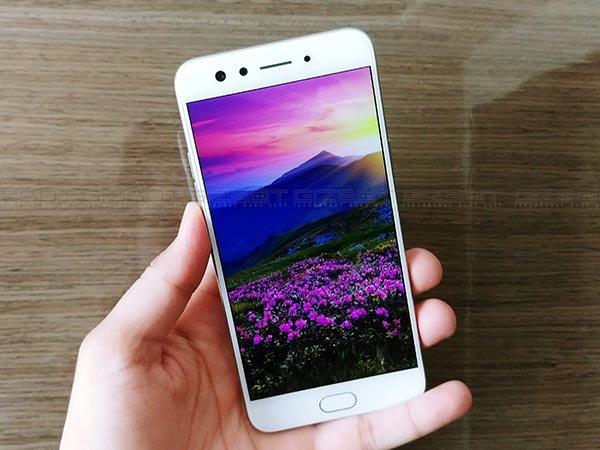 5.5 அங்குல முழு எச்டி திரை