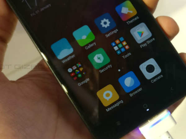 சியோமி ரெட்மீ 4 டிஸ்பிளே: