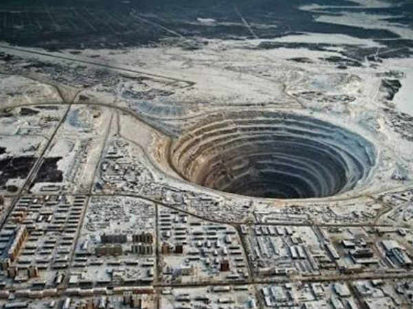 ரஷியன் போர்ஹோல் (Russian Borehole)