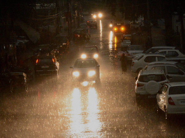 வாட்டர் ஏடிஎம் : இதற்கு நாம் பெருமைப்படக்கூடாது, வெட்கப்பட வேண்டும்.! வாட்டர் ஏடிஎம் : இதற்கு நாம் பெருமைப்படக்கூடாது, வெட்கப்பட வேண்டும்.!