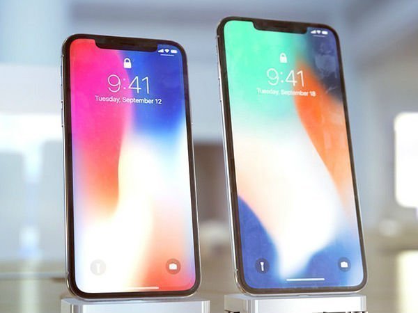 6.1 அங்குல எல்சிடி டிஸ்ப்ளே கொண்ட மாறுபாடு