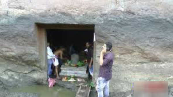 சுயம்பு லிங்கம்:
