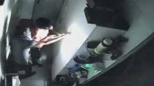நள்ளிரவில் துணிகர கொள்ளை: