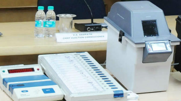 தன்னை தானே லாக் செய்துகொள்ளும்