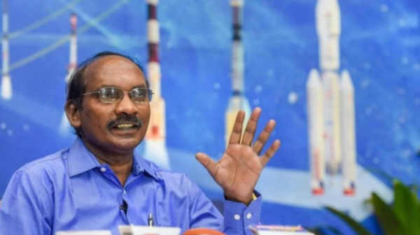 குடும்பத்தில் முதல் பட்டதாரி