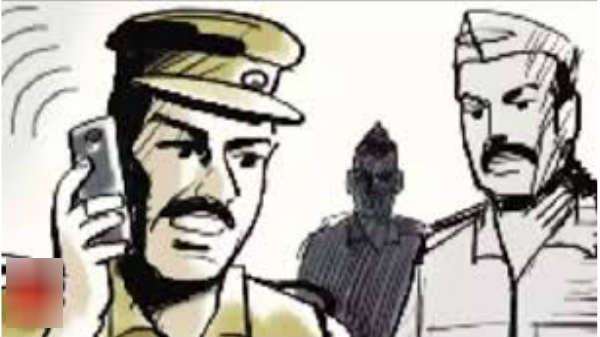 செல்போன்களை பறிமுதல் செய்துள்ளோம்
