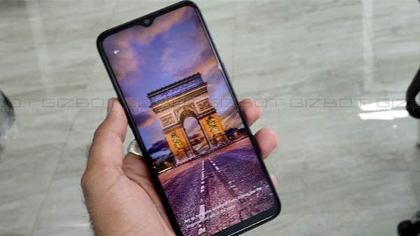 அருமையான டிஸ்பிளே