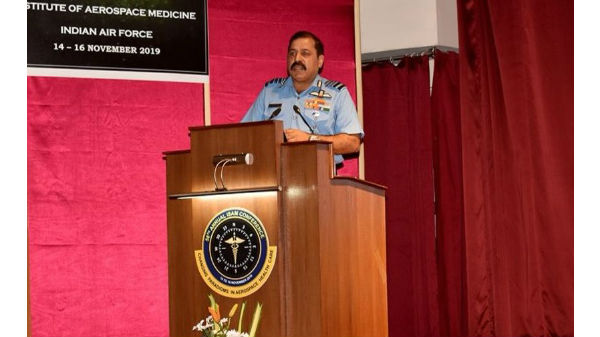 விமானிகள் தூங்காமல் இருப்பது ஆபத்தான விஷயம்.,