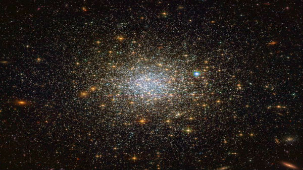 3. ஸ்டார் கிளஸ்ட்டர் NGC 1466