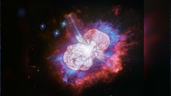 8. ஜெயண்ட் பெட்டுலன்ட் ஸ்டார் ஈட்டா கரினே (Giant, petulant star Eta Carinae)