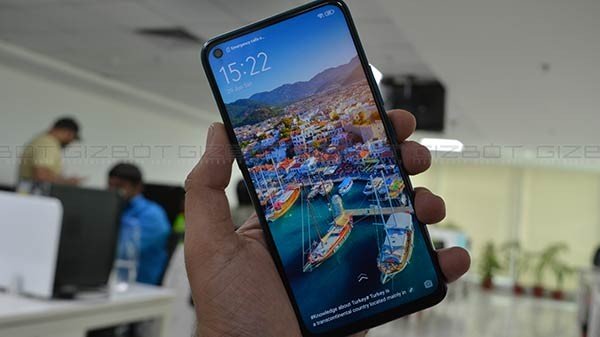 அருமையான டிஸ்பிளே