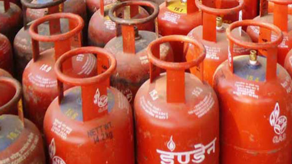 தமிழகத்தில் 1.36 கோடி சமையல் எரிவாயு இணைப்பு