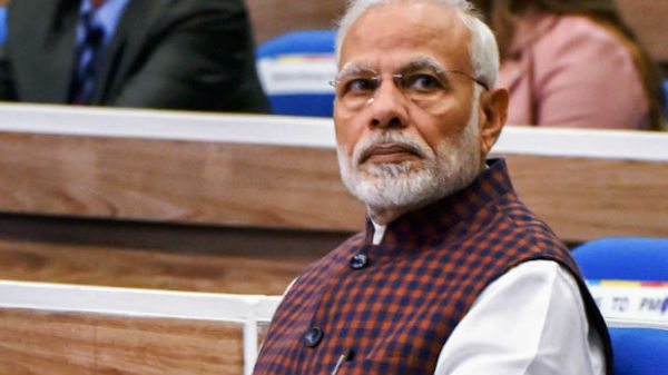 பாதுகாப்பு விலக்கிக் கொள்ளப்பட்டவா்கள் யார்
