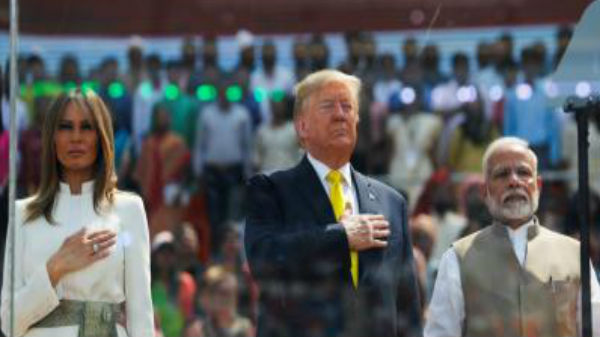 இந்திய தொழிலதிபர்கள் பங்கேற்ற கூட்டத்தில் அதிபர் டிரம்ப்