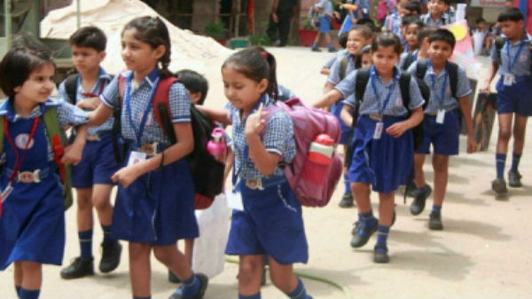 பாடப்புத்தகத்தை இதில் பதிவிறக்கம் செய்து கொள்ளலாà®®்