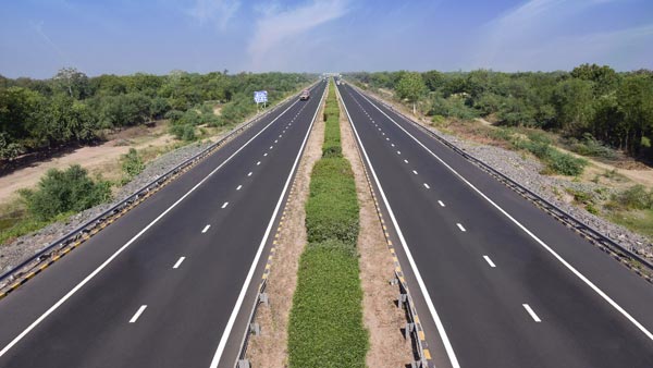 சென்னையைச் சேர்ந்த டிராவல்ஸ் நிறுவனம்