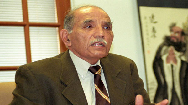 பல்வேறு நிறுவனங்களின் போர்டு இயக்குநர்