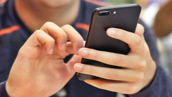 அரசுக்கு வரி செலுத்த வேண்டும்