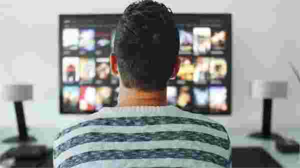இலவசமாகக் கிடைக்கும் Samsung TV Plus அம்சத்தை எப்படிப் பயன்படுத்துவது? - 4 நீங்கள் எப்போதும் இதை கண்காணிக்க வேண்டும்