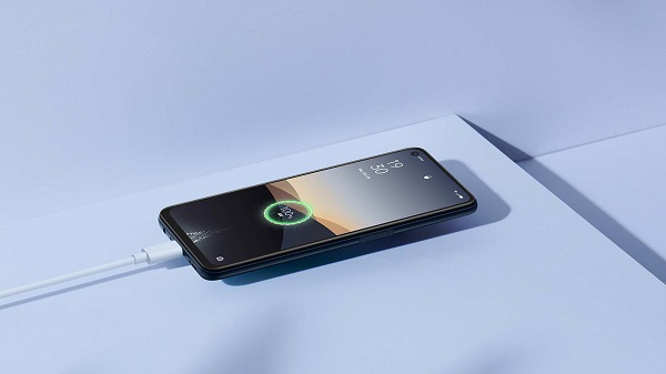 5,000mah பேட்டரி