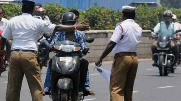 பேர் மட்டுமே பயணம் செய்ய அனுமதி என்