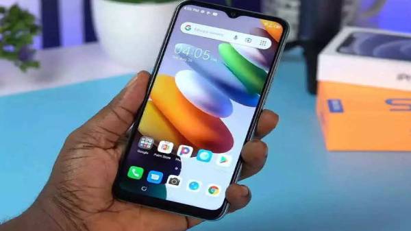 டெக்னோ ஸ்பார்க் 8பி