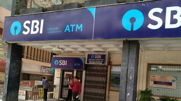 எஸ்பிஐ அறிவித்த புது டோல்ஃப்ரீ எண்: இனி சந்தேகம், வங்கி தகவல்களுக்கு இந்த எண்ணை அழைக்கவும்!