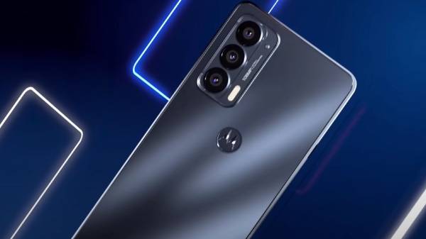 விரைவில் அறிமுகமாகும் மோட்டோரோலா எட்ஜ் 30 அல்ட்ரா ஸ்மார்ட்போன்.!