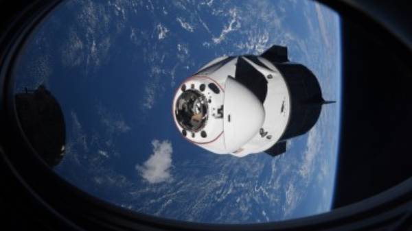 விண்கலத்தில் கழிவறை உடைந்ததால் ஏற்பட்ட சிக்கல்.! தவித்த விண்வெளி வீரர்கள்.!