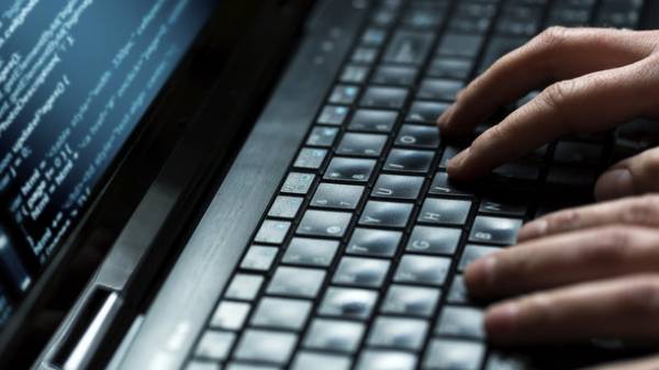 இ-மெயில் வழியாக பரவும் Diavol வைரஸ்.!  இந்தியன் கம்ப்யூட்டர் எமர்ஜன்சி ரெஸ்பான்ஸ் டீம்.!