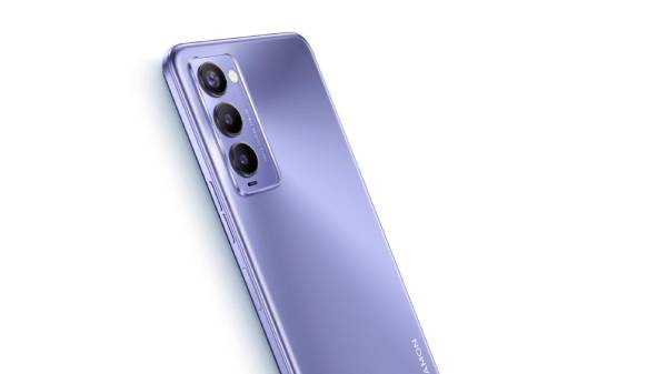கேமன் 18டி ஸ்மார்ட்போனில் 4ஜிபி ரேம்