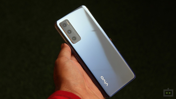 விவோ எஸ்12 விலை, அம்சங்கள் லீக்- 12 ஜிபி ரேம், 44 வாட்ஸ் ஃபாஸ்ட் சார்ஜிங் ஆதரவு!