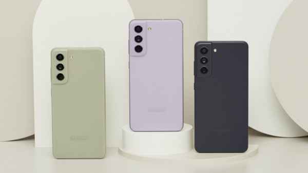 120 ஹெர்ட்ஸ் அமோலெட் டிஸ்ப்ளே, 32எம்பி செல்பி கேமராவுடன் அறிமுகம்- சாம்சங் கேலக்ஸி எஸ்21 எஃப்இ 5ஜி விலை இதோ! 