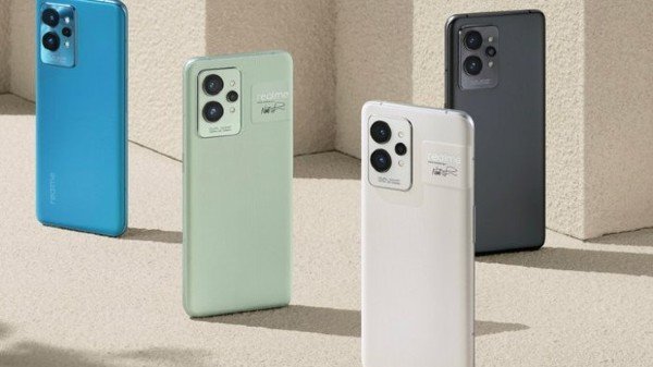 உலகின் முதல் மைக்ரோஸ்கோப் கேமரா கொண்ட ஸ்மார்ட்போன்- 512ஜிபி உள்சேமிப்பு வசதியோடு ரியல்மி ஜிடி 2 தொடர் அறிமுகம்