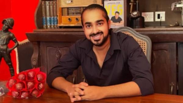 ஆப்பிள் நிறுவனத்தையே திரும்பார்க்க வைத்த ஒரு சிறுவன்.! அப்படி என்ன செய்தார்?