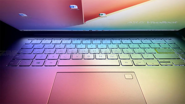 ரூ.50,000 தள்ளுபடி: ப்ரீமியம் லேப்டாப் வாங்க சரியான நேரம்., அமேசான் டீல் ஆஃப் தின சலுகைகள்!