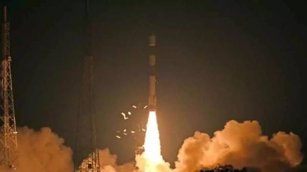 விண்ணில் ஏவப்பட்டது பிஎஸ்எல்வி சி52 ராக்கெட்: இதனால் என்னென்ன பயன்கள்.!