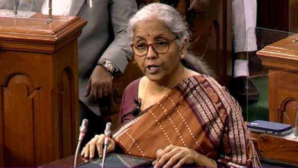 2022 பட்ஜெட்: வளரும் டிஜிட்டல் இந்தியா- நவீன சிப் உடன் இ-பாஸ்போர்ட், 200 கல்வி தொலைக்காட்சி, 5ஜி ஏலம்!