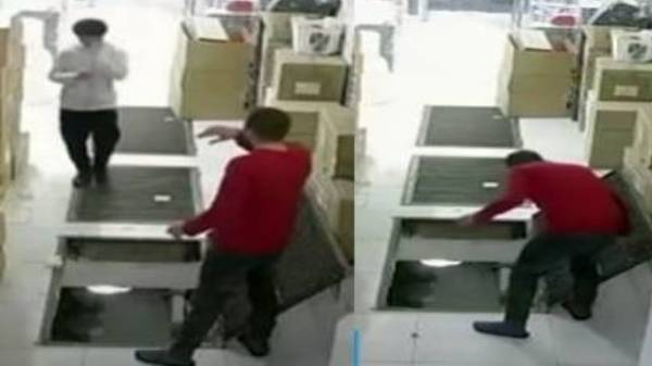 செல்போன் பார்த்த படி நடந்துசென்று ஓட்டைக்குள் விழுந்த இளைஞர்.! கடைசியில் என்ன ஆச்சு?