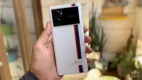 மிகவும் எதிர்பார்க்கப்பட்ட ஐக்யூ 9, ஐக்யூ 9 ப்ரோ, ஐக்யூ 9 எஸ்இ அறிமுகம்: 120 ஹெர்ட்ஸ் டிஸ்ப்ளே, 12ஜிபி ரேம்!