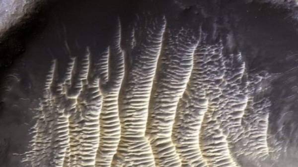 செவ்வாய் கிரகத்தின் புதிய புகைப்படத்தை வெளியிட்ட நாசா: இணையத்தில் வைரல்.!